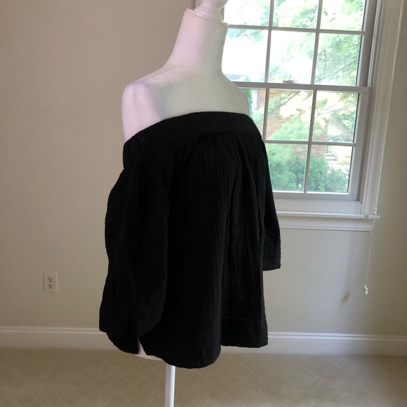 Three Dots Off The Shoulder Blouse - Picture 3 of 11